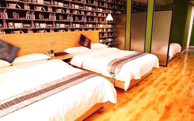 Chengdu Small Apple Thene Hotle