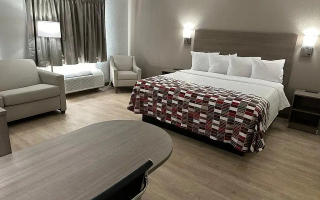 Red Roof Inn Flint