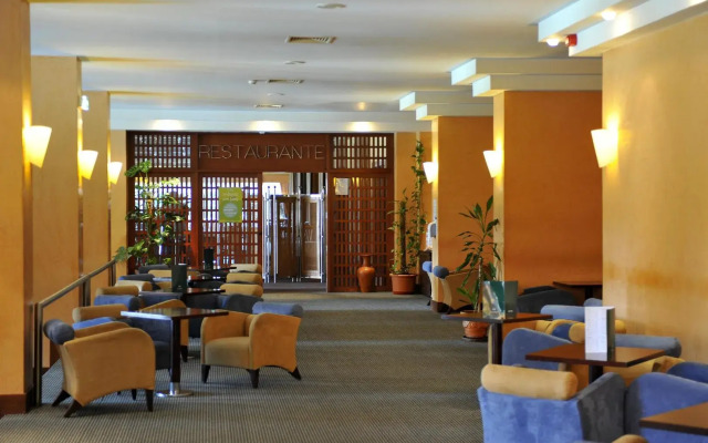 Axis Vermar Conference & Beach Hotel