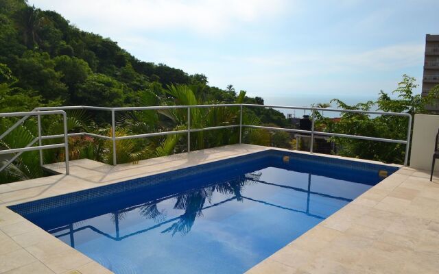 Condo Torre Diamante 305 by MDR