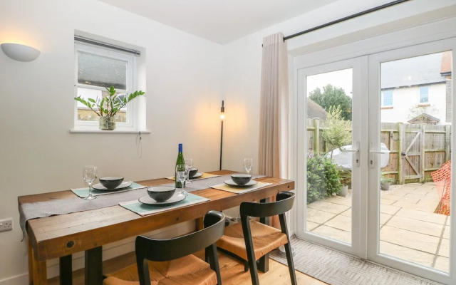 1 Matrons Cottages