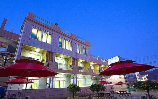 Suncheon Suncheon Bay Deulmaru Pension (Group Room)