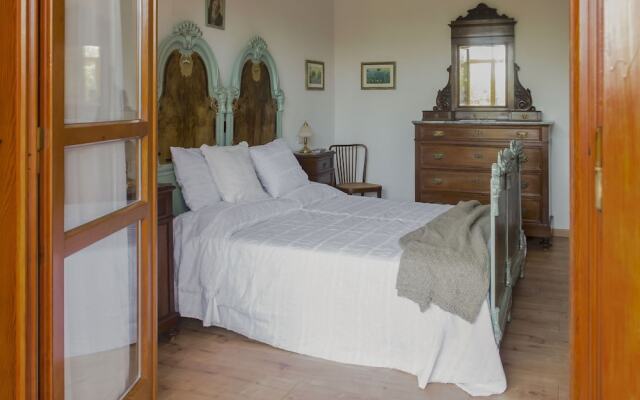 Luxurious Villa in Sirolo With Swimming Pool