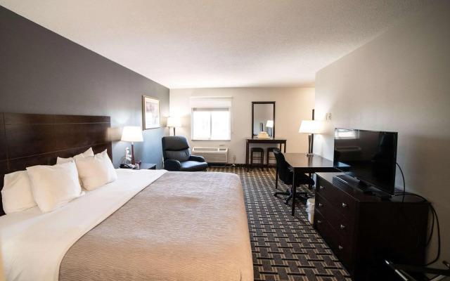 Quality Inn & Suites Watertown near Prairie Lakes Ice Arena