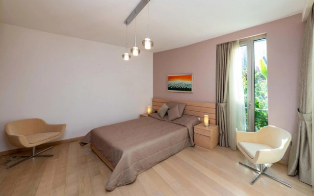 Regal Home With Shared Pool Near Beach in Bodrum