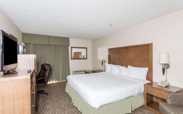 The Grand Inn
