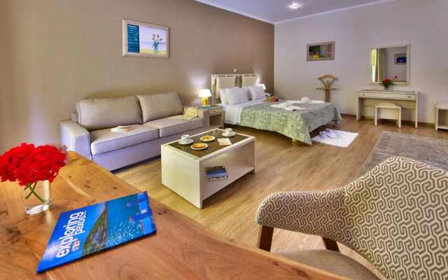 Paxos Club Resort & SPA