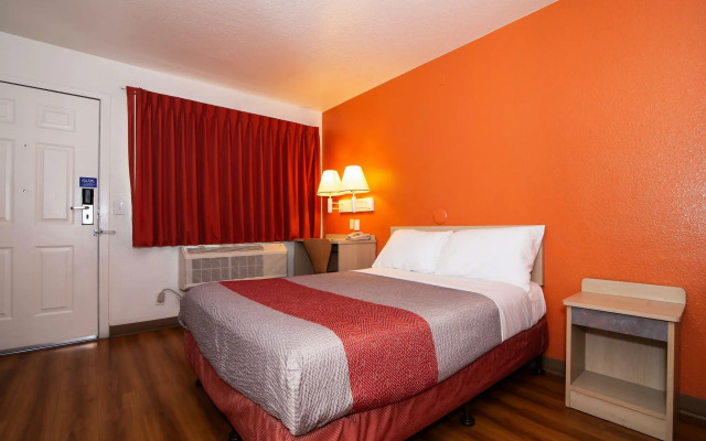Motel 6 Belmont, CA - San Francisco - Redwood City