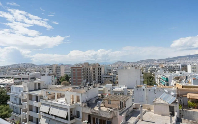 Lis153 by Smart Cozy Suites - Top Floors with Amazing City View - Available 24hr