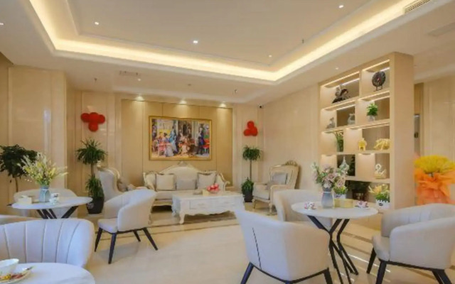 Vienna International Hotel