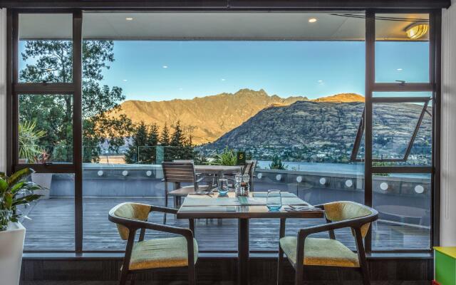 Holiday Inn Queenstown Frankton Road by IHG