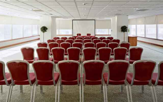 Holland House Hotel Cardiff By Sunday