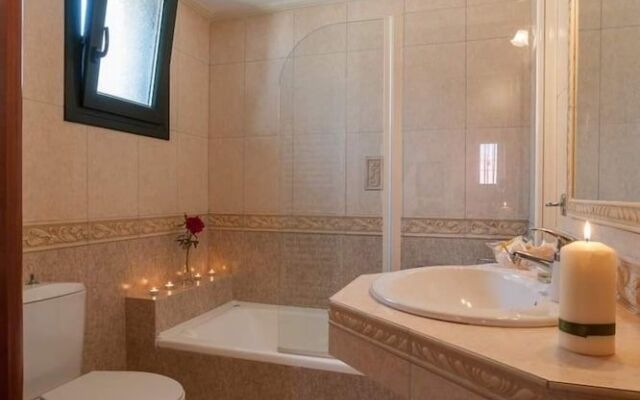 Lithoessa Luxury Apartments