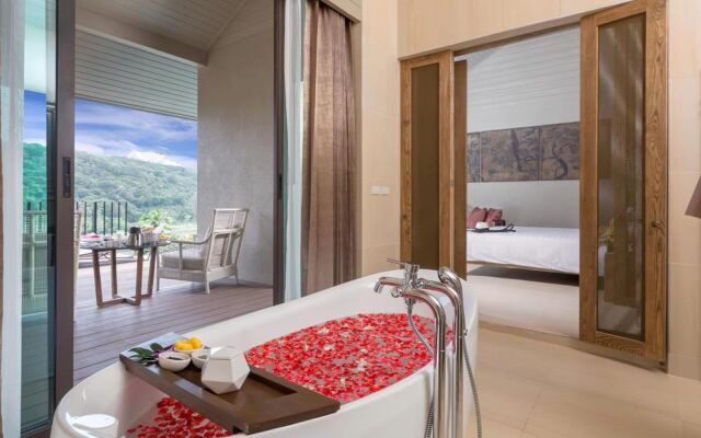 SUNSURI PHUKET, Nai Harn Beach