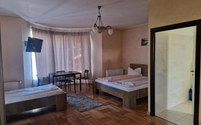 BigCitty Rooms and Apartments