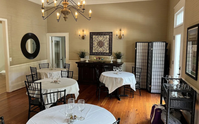 Liberty Hall Inn & Brandini's