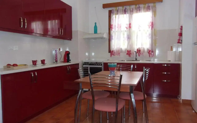 FAMILY HOUSE NEAR THE BEACH DREPANO-NAFPLIo
