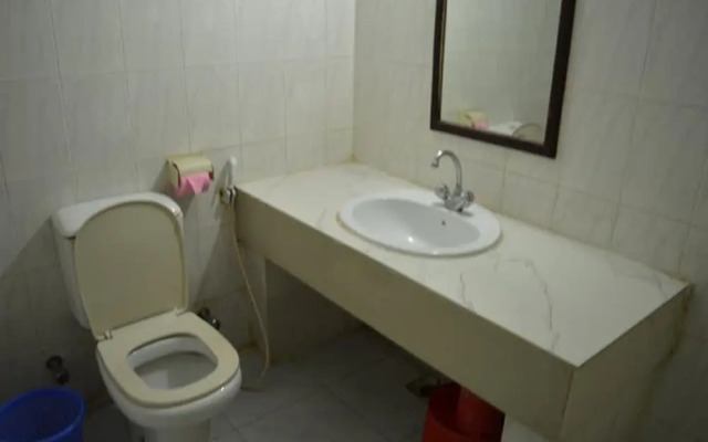 Bottomhill Palace Hotel