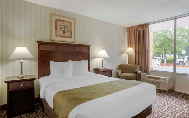 Quality Inn Fredericksburg near Historic Downtown
