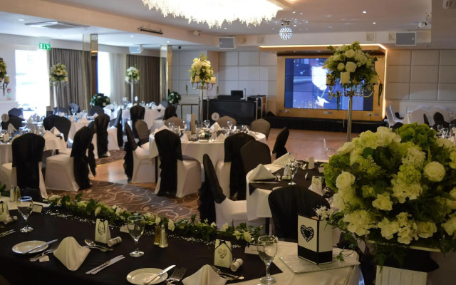 The Cliff Hotel