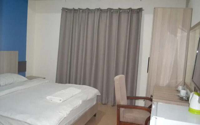 Silver Apartments