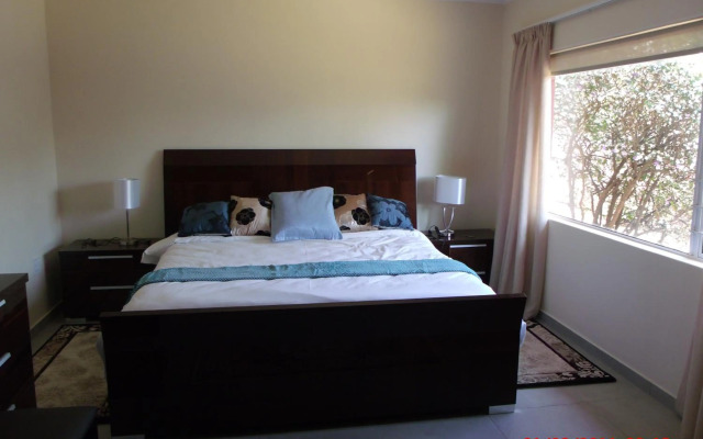 Chalet no. 2 Petunia