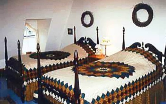 Pillsbury House Bed & Breakfast
