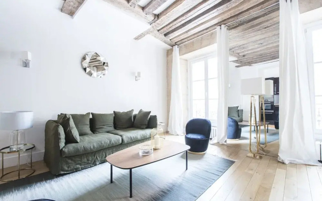 Dreamyflat - Louvre museum