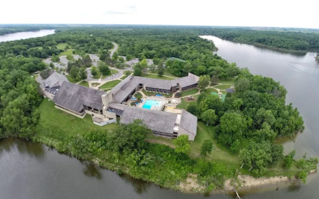 Deer Creek Lodge & Conference Center