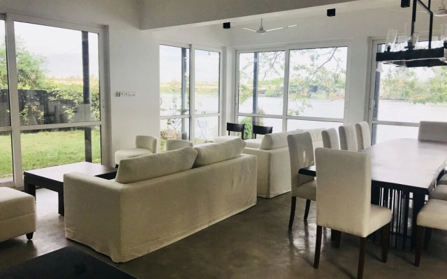 Villa by the Edge