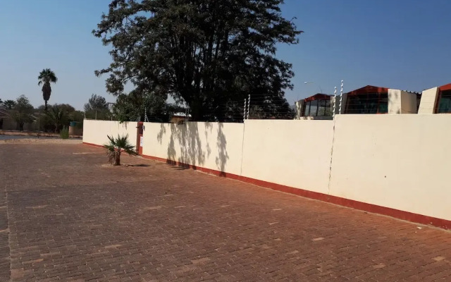 Paradise Hut Guesthouse