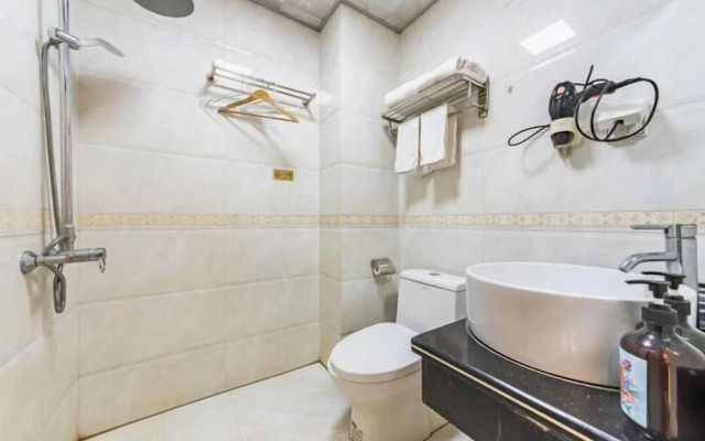 Yipin Business Hotel (Meizhou Municipal Government)