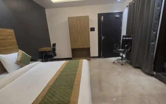 Hotel Golden Tulip'z