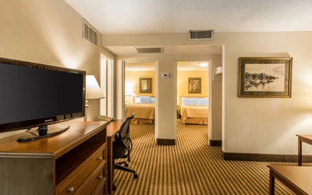 Quality Inn & Suites