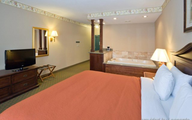 Holiday Inn Express & Suites Jackson, an IHG Hotel