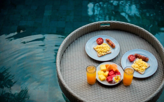 Istha Puri By Dwaraloka