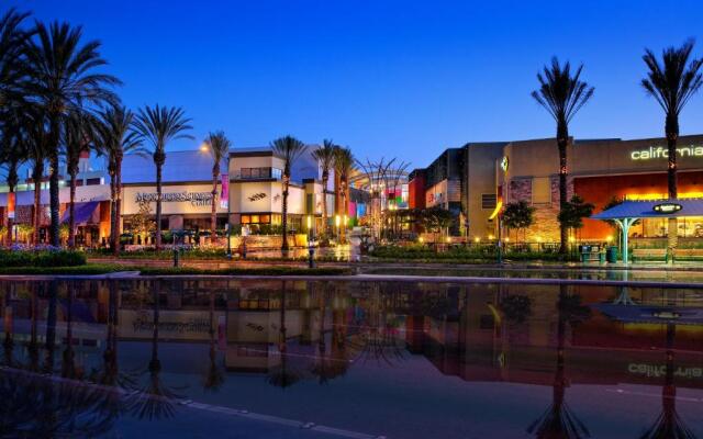 Anaheim Portofino Inn and Suites
