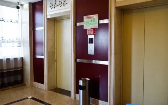 Junggar Hotel (Urumqi Medical College)