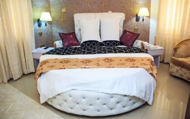Lukeville Suites
