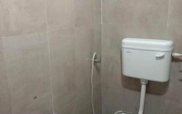 POP 84909 Hotel Aditya Residency