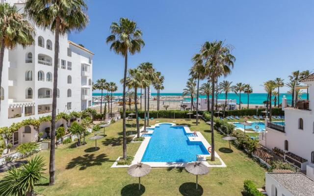 Marina Real 225