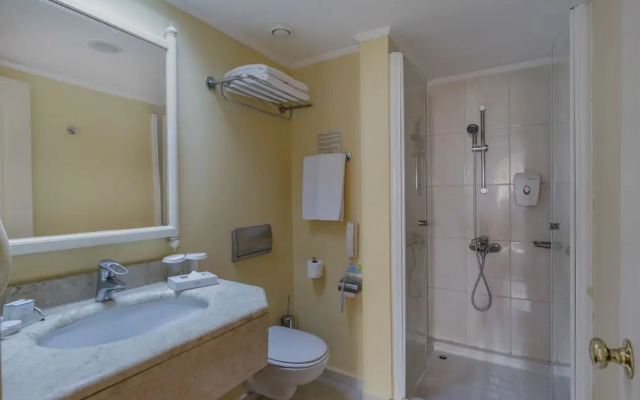 WOW Hotels