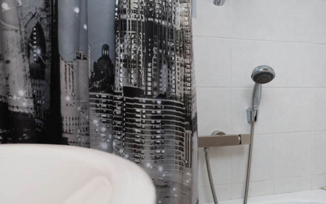 100m² Brand New Apartment right on Metro Square-3rd