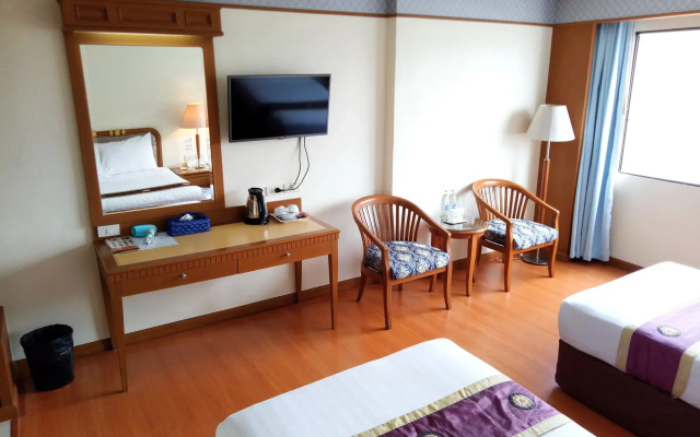 Grand Park Hotel