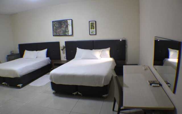 Murex Plaza Hotel & Suites