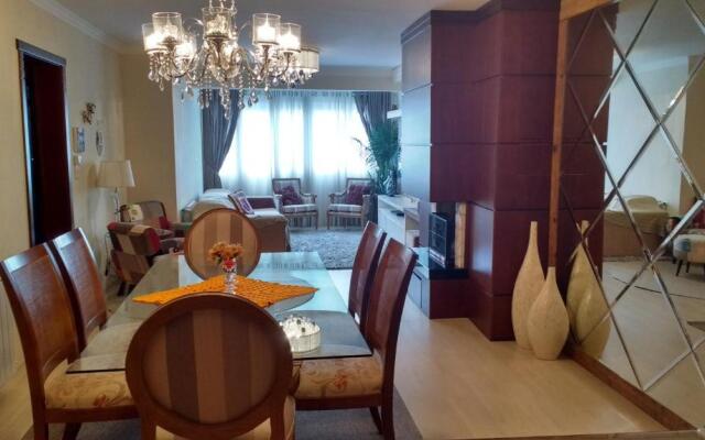 Lindo apartamento no centro de Canela