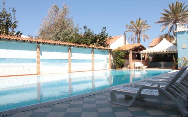 Studio a Stones Throw From the sea