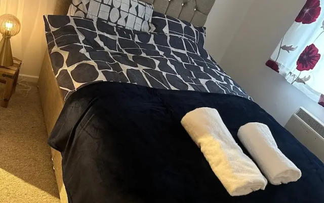 1br-sleeps2-parking-quietstay-citycentre