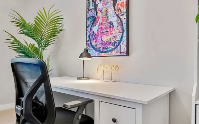 The Mask - 5BD - Movie Room - Kidfriendly