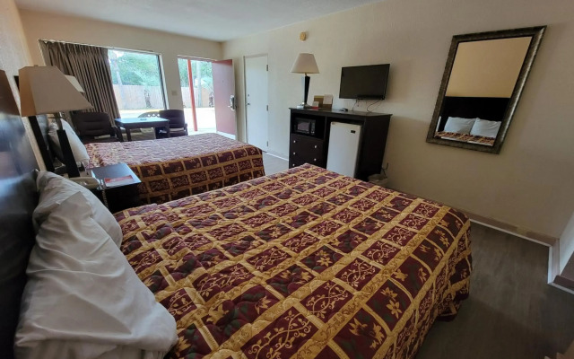 Twin Star Lodge